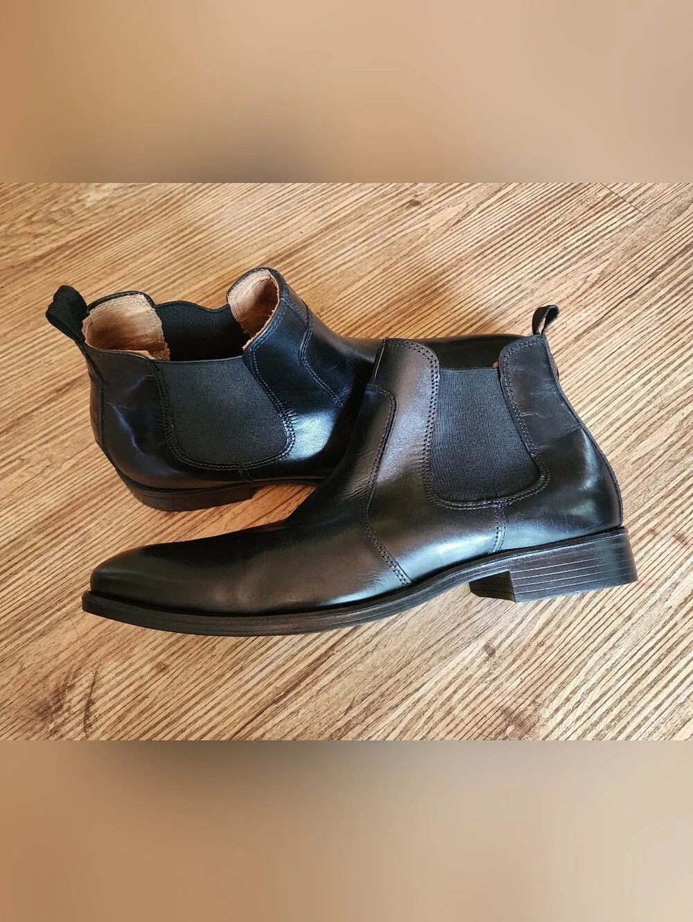 Size 11.5 Johnston  Murphy Black Leather Chelsea Boot wi Heel Tab -  Men's  Boot